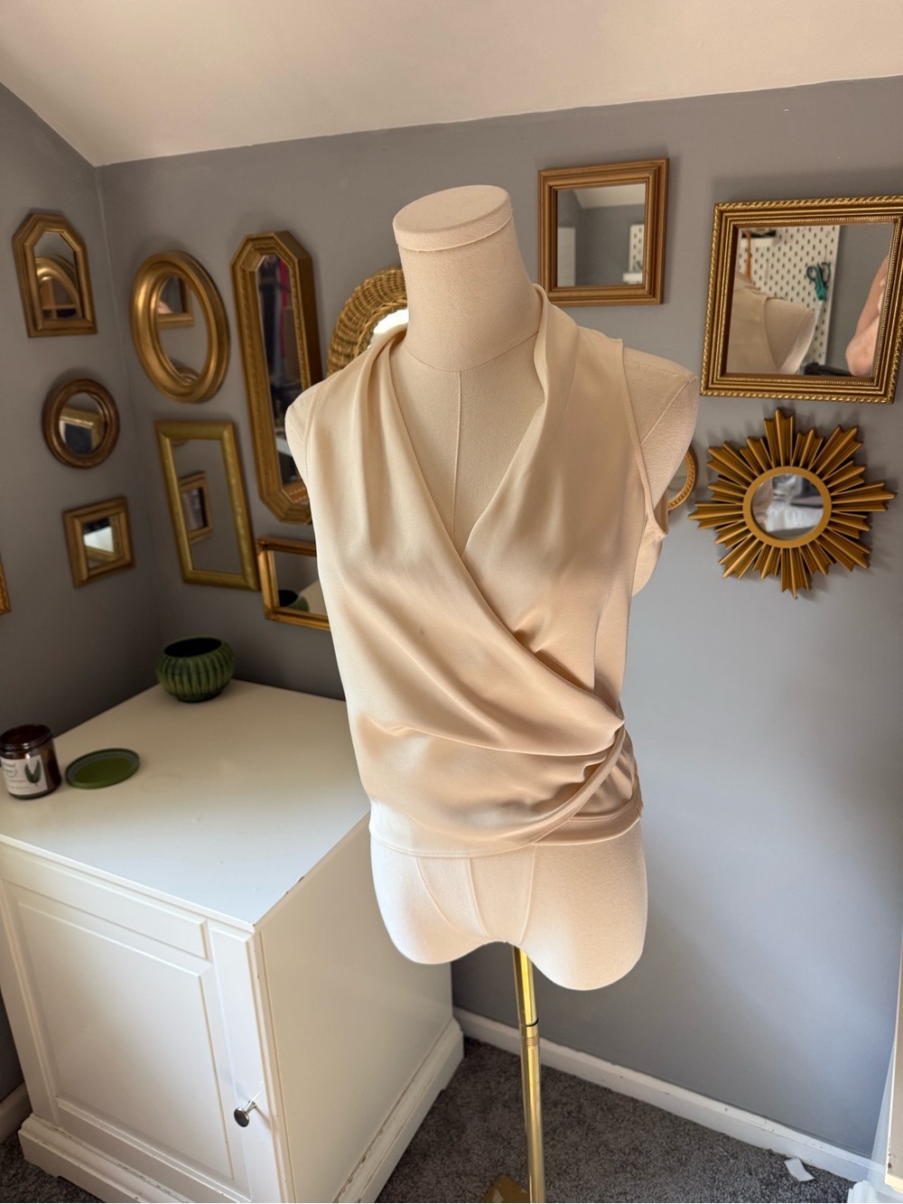 Lafayette 148 New York silk Wrap in cream color
